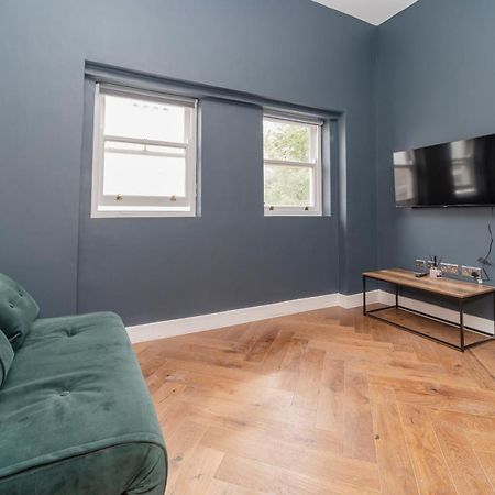 Morden Studio Flat Moments Away From Brighton Seafront Exterior photo