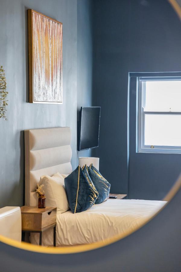Morden Studio Flat Moments Away From Brighton Seafront Exterior photo